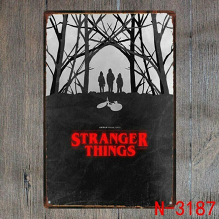 PLAQUE EN ÉTAIN STRANGER THINGS 30 X 20 CM